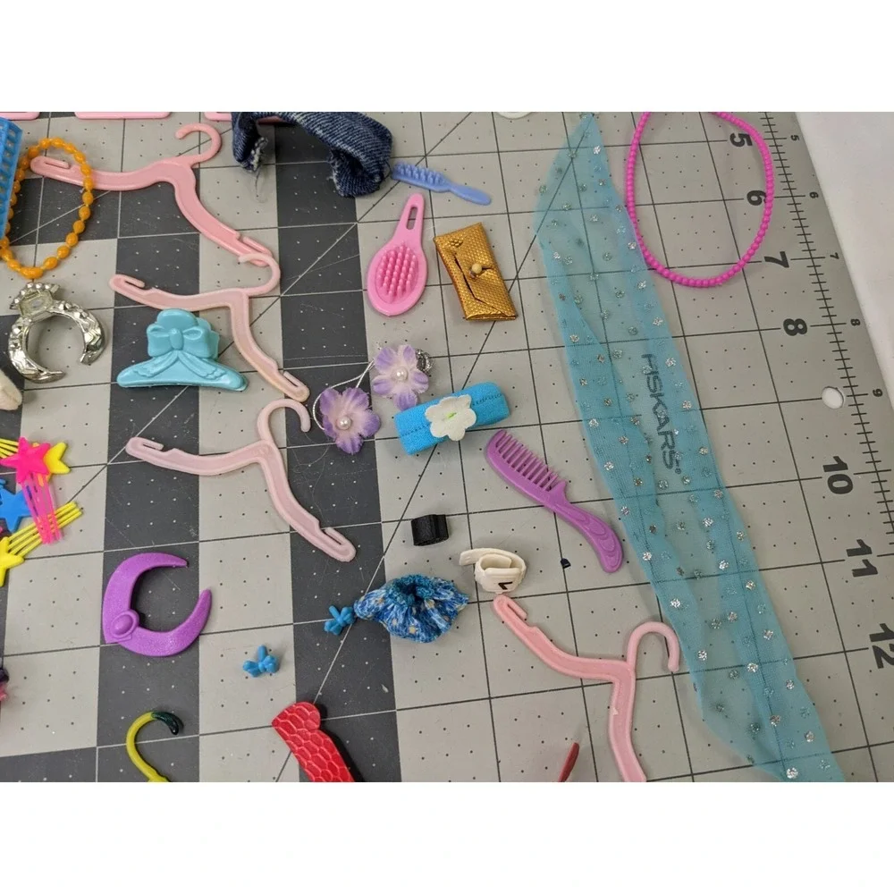 Fashion Doll Accessories Lot Vintage Hats‎ Hangers Belts Parasol Hair